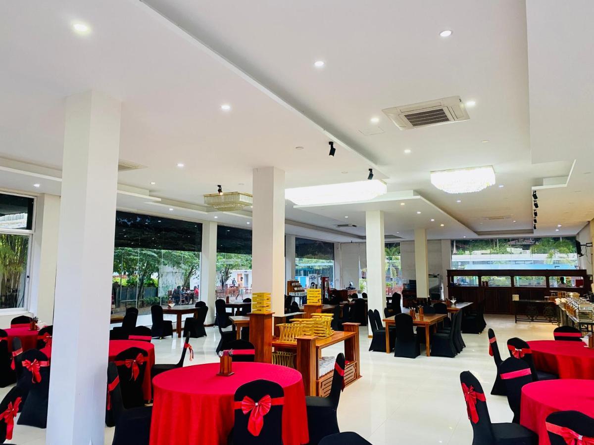 Saru Blue Sapphire Hotel Udawalawe Luaran gambar