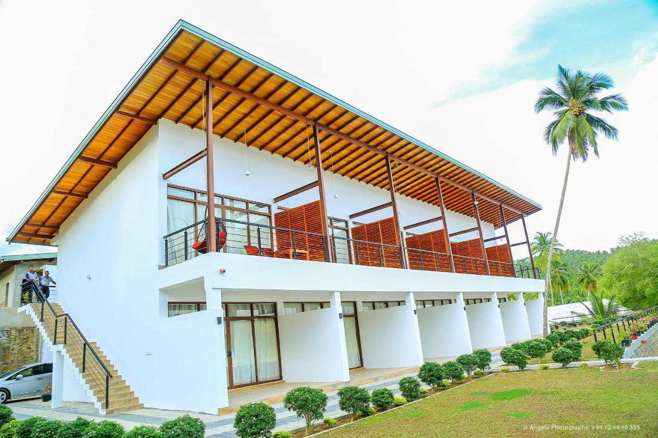 Saru Blue Sapphire Hotel Udawalawe Luaran gambar